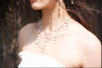 Lucent Teardrop Necklace ~ L01