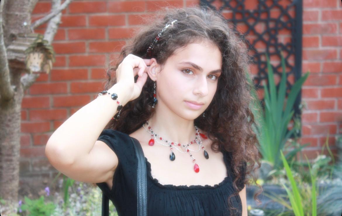 Obscura Drop Necklace ~ O01