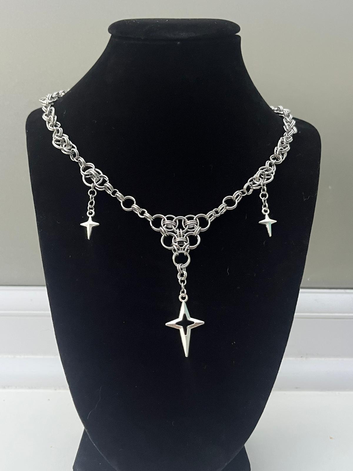 Interlace necklace 02 - Stellar link