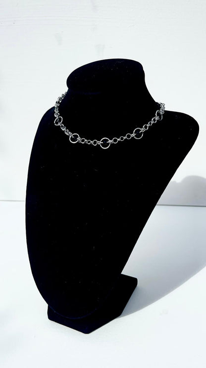 Interlace Choker 01 - Black Bead Chainmail