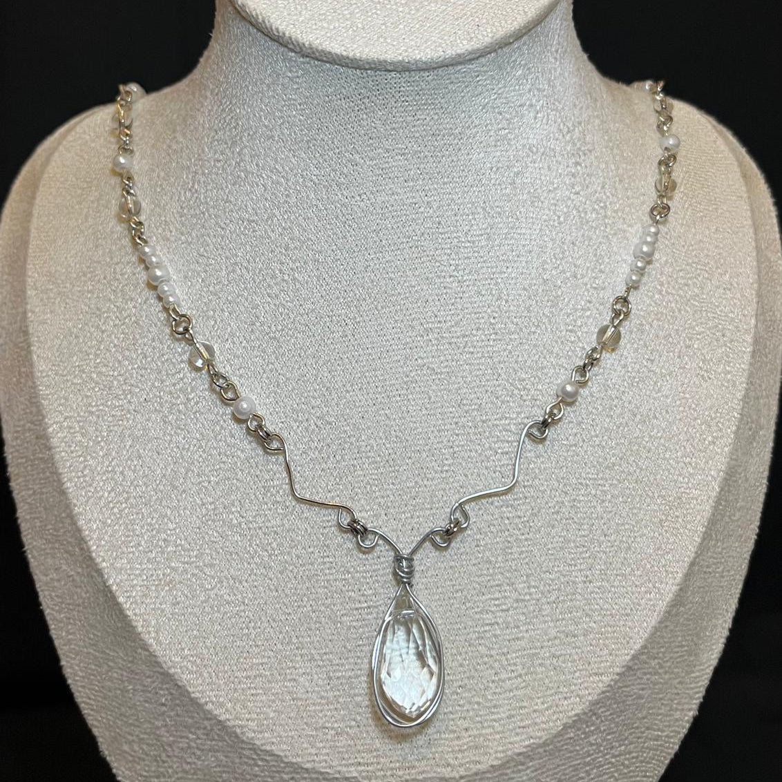 Spira Necklace 02 - Droplet