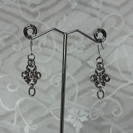Fú (福) ~ Lucky Chainmail Earrings