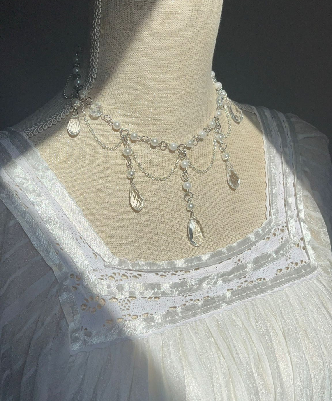 Lucent Teardrop Necklace ~ L01