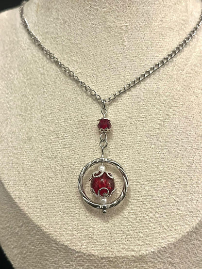 Iris Pendent Necklace