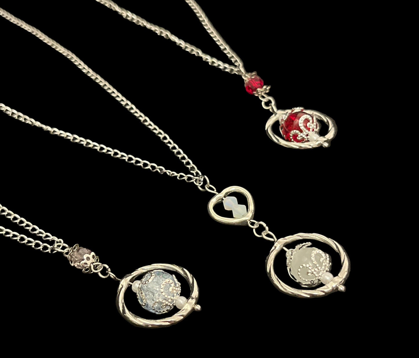 Iris Pendent Necklace