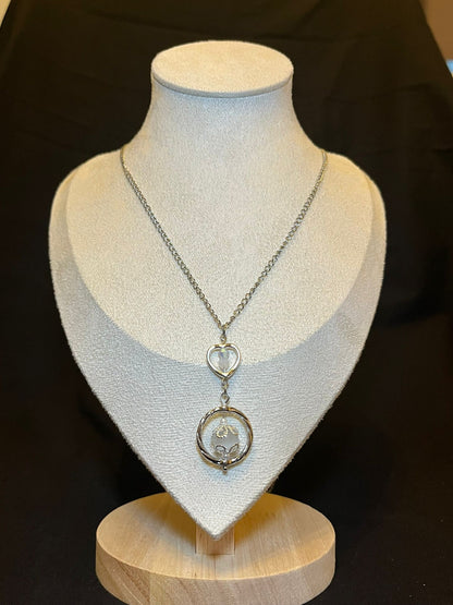 Iris Pendent Necklace