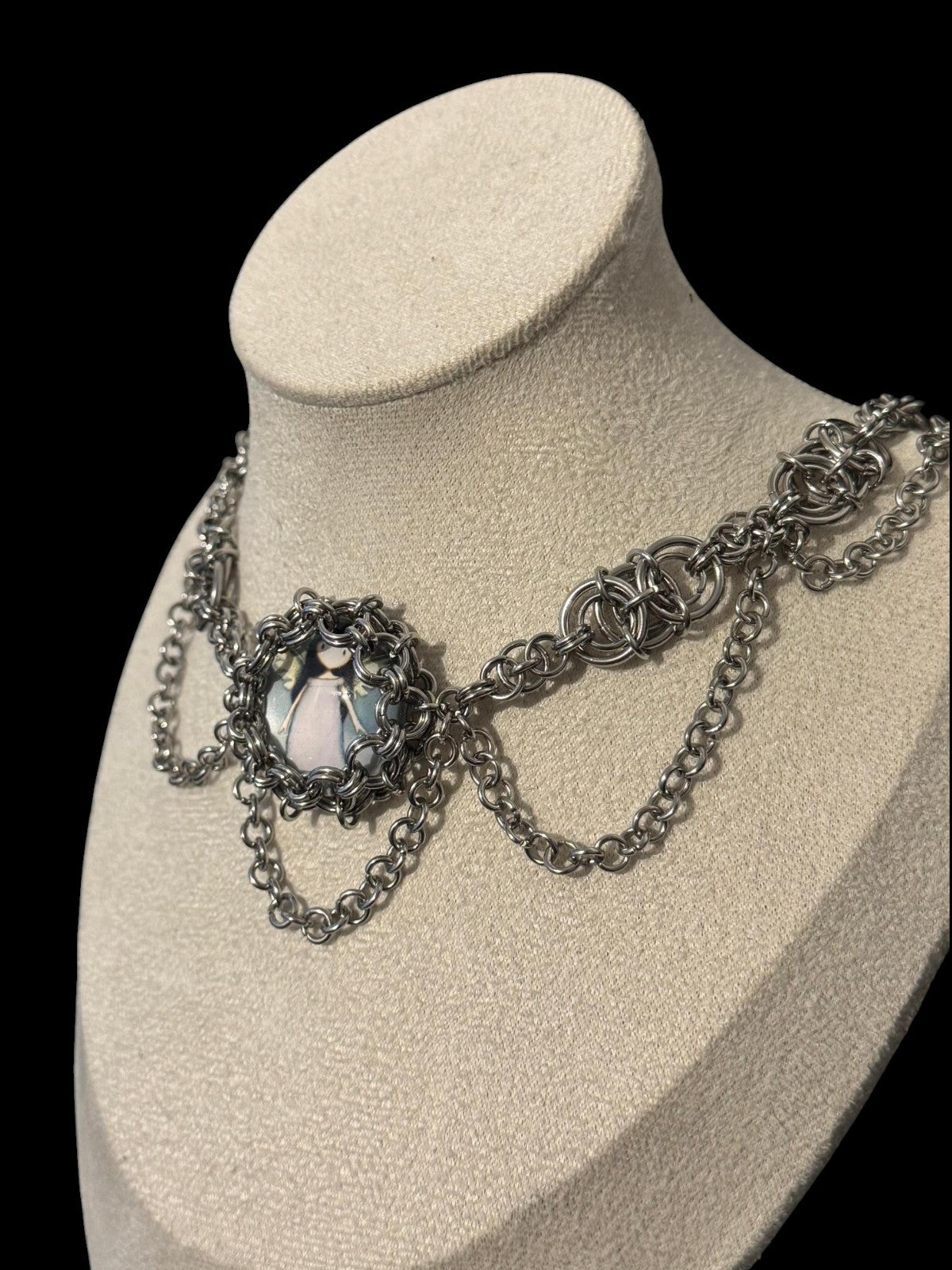 Little Angel Chainmail Cabochon Choker